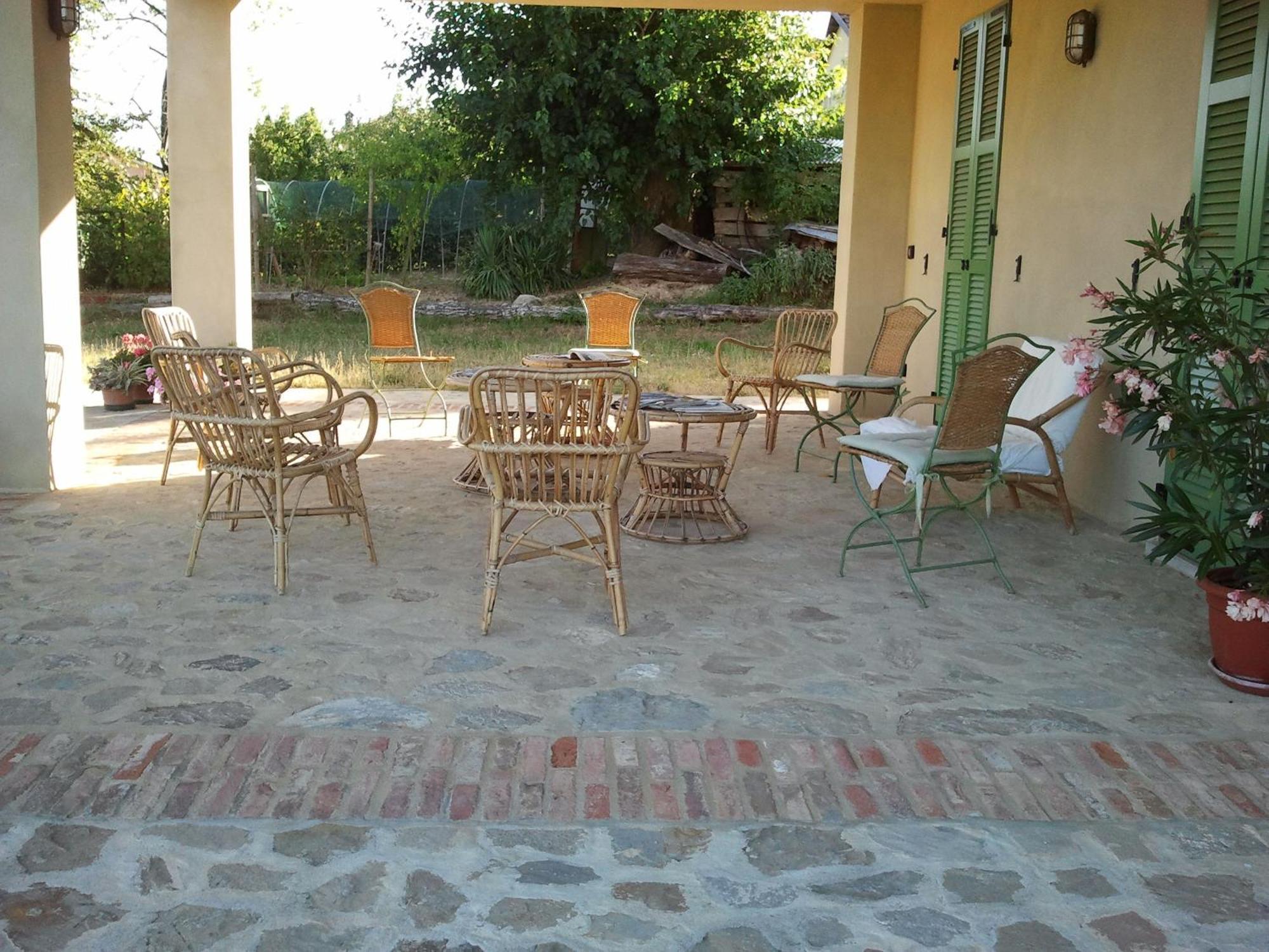 Locanda San Lorenzo Roddino Екстер'єр фото