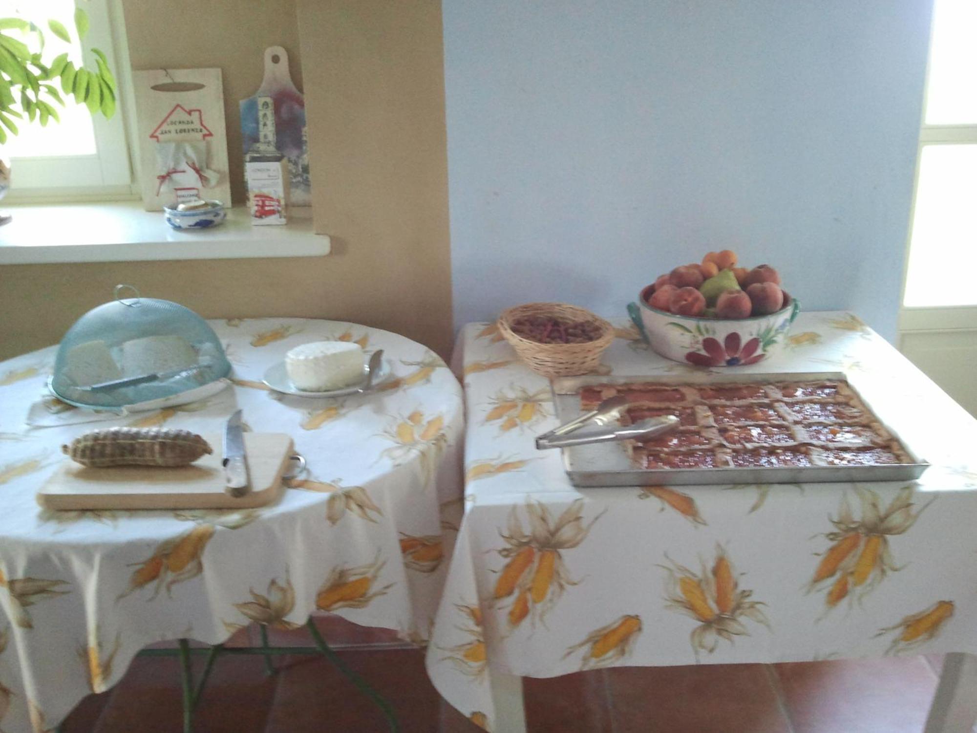 Locanda San Lorenzo Roddino Екстер'єр фото